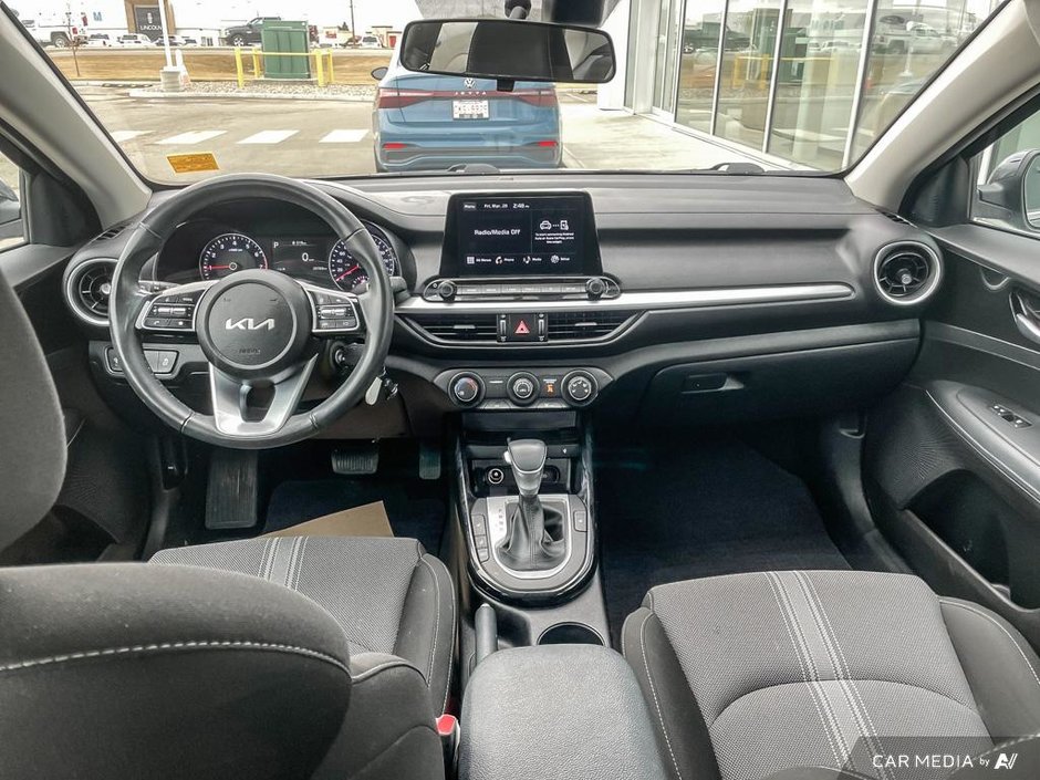 2023 Kia Forte EX-23
