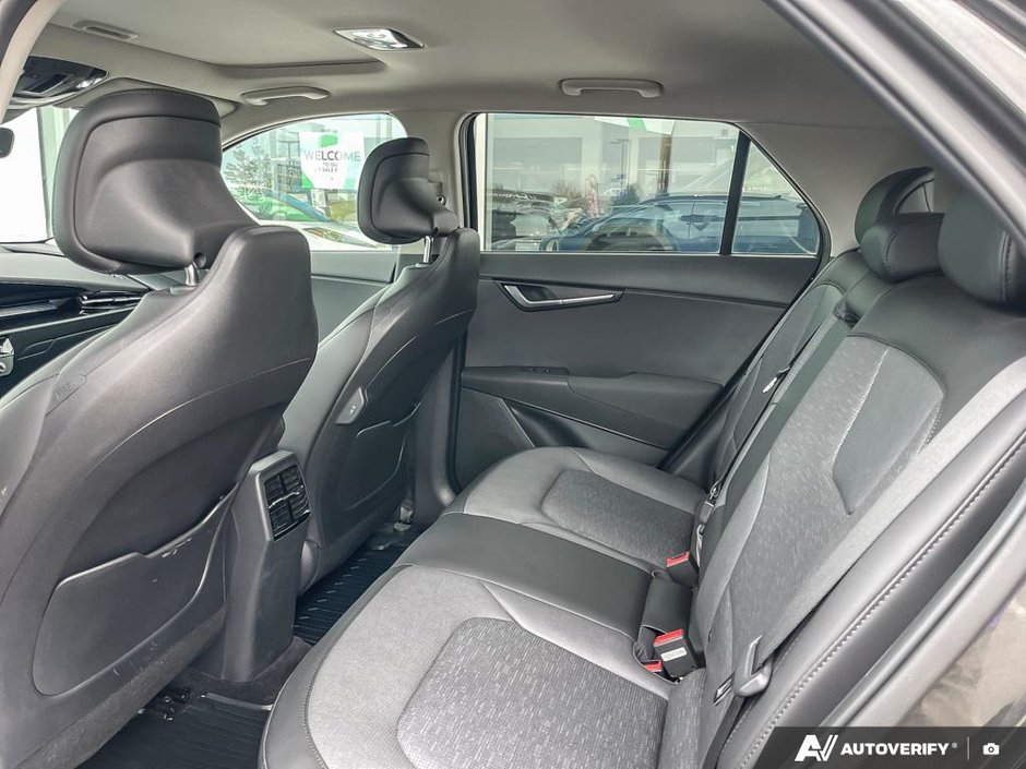2023 Kia Niro EV Limited-22