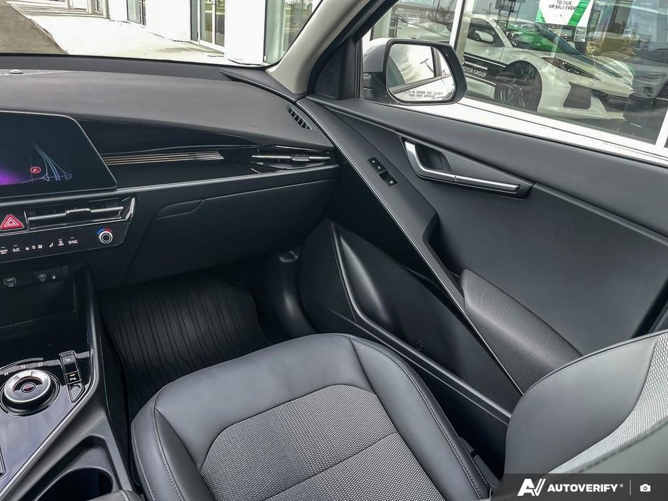 2023 Kia Niro EV Premium+-24