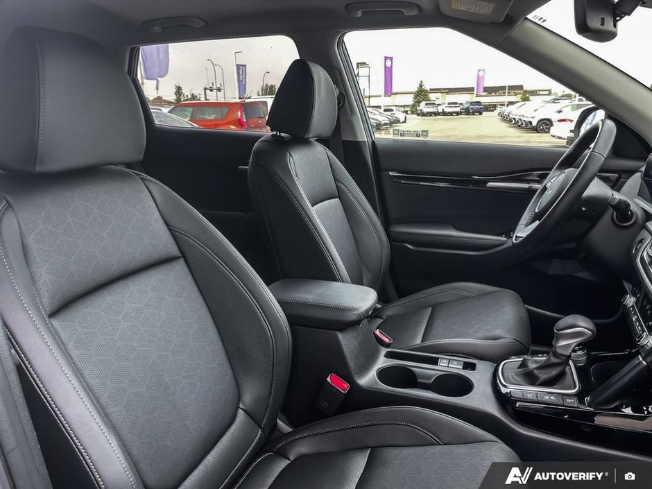 2025 Kia Seltos EX Premium-21