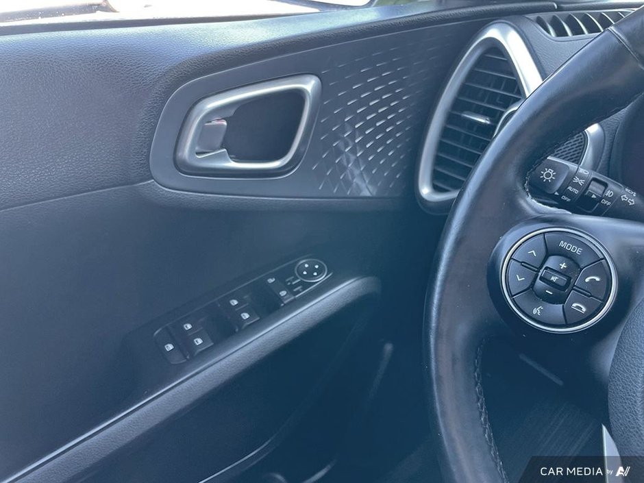 2020 Kia Soul EX-17