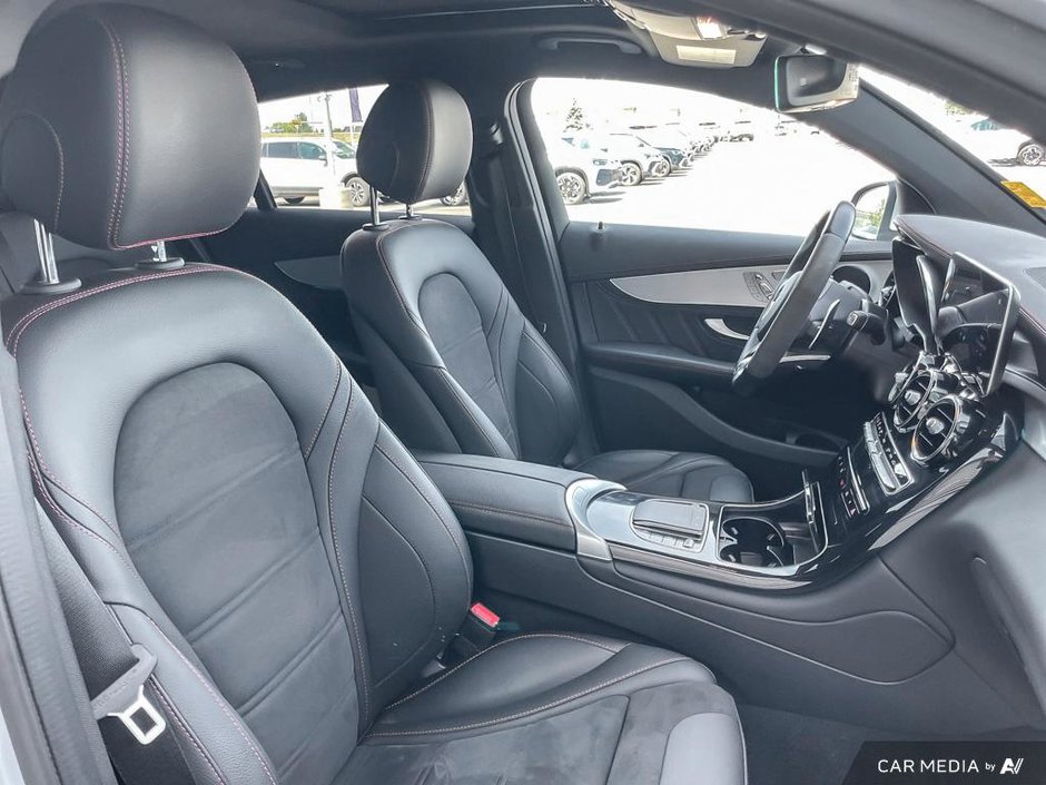 2022 Mercedes-Benz GLC43 AMG AMG GLC 43-21