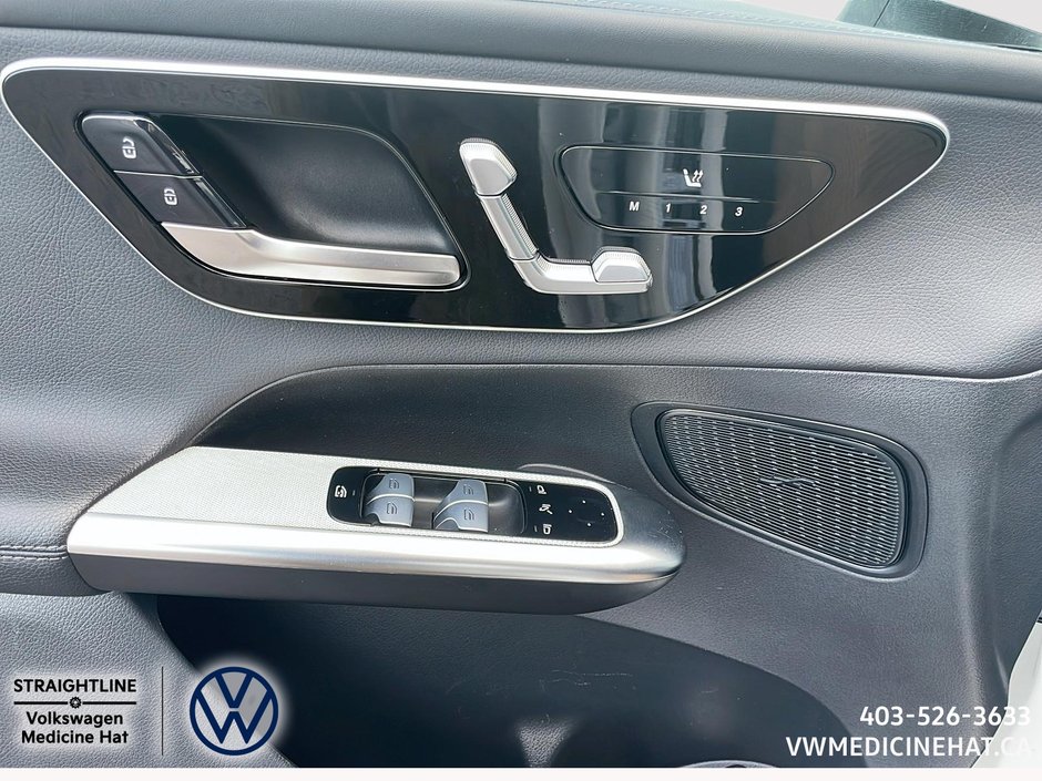 2024 Mercedes-Benz GLC 300-10