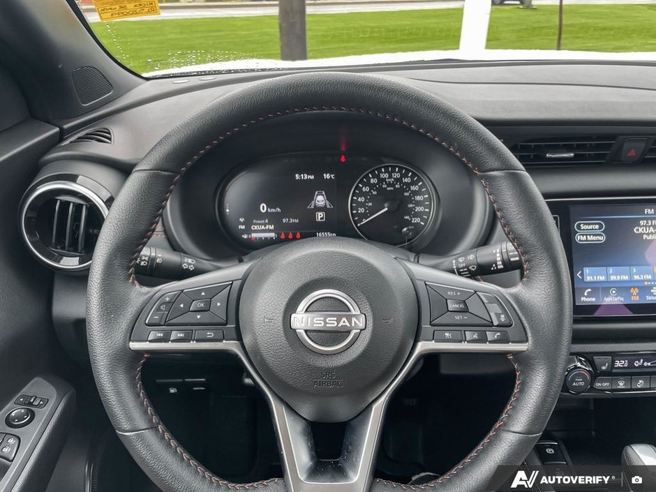 2024 Nissan Kicks SR-13