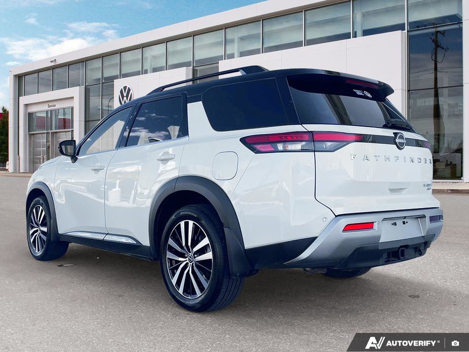 2024 Nissan Pathfinder Platinum-3