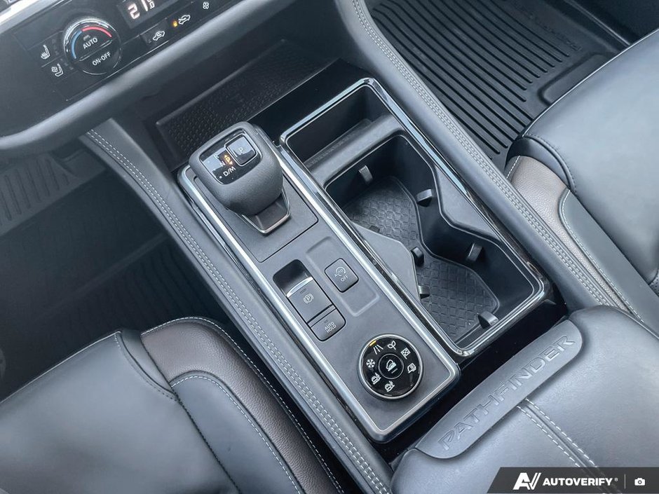 2024 Nissan Pathfinder Platinum-17
