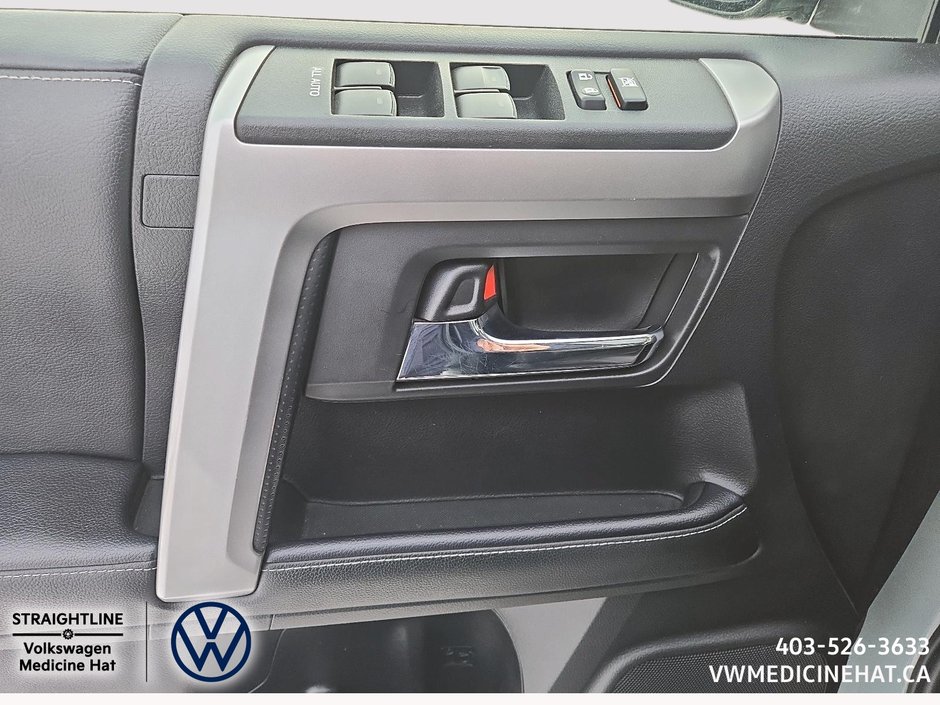 2023 Toyota 4Runner BASE-11