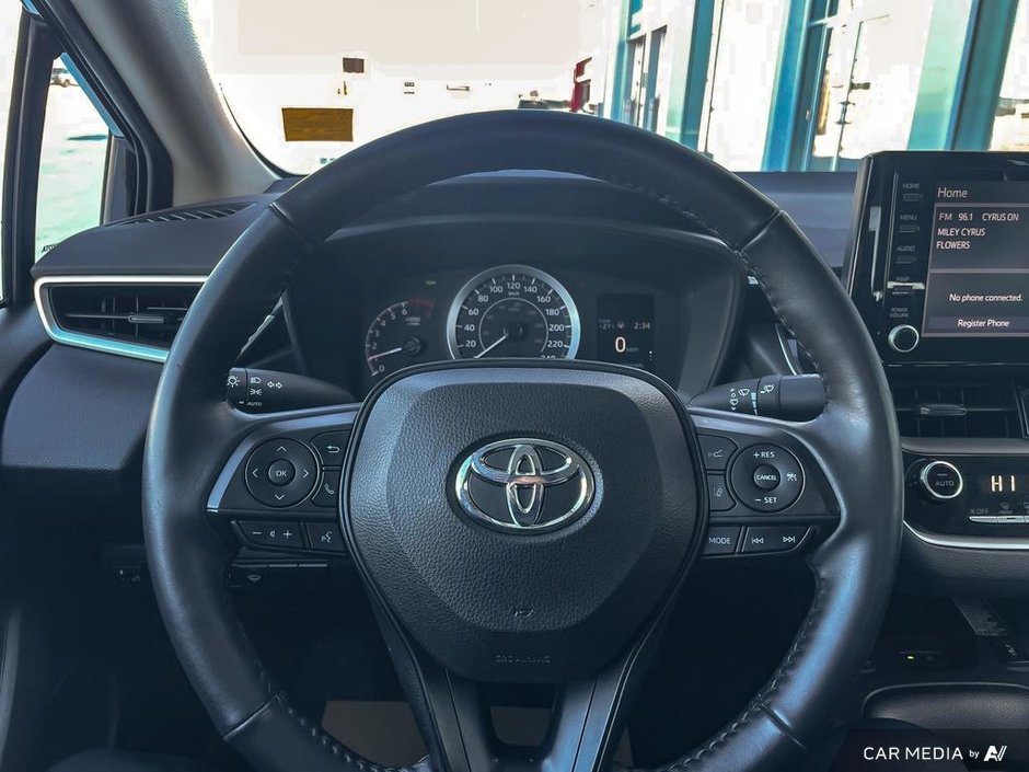 2022 Toyota Corolla LE-13