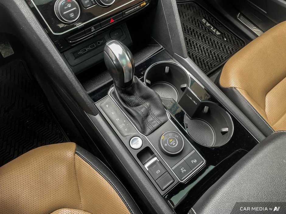 2020 Volkswagen Atlas Cross Sport Execline-17