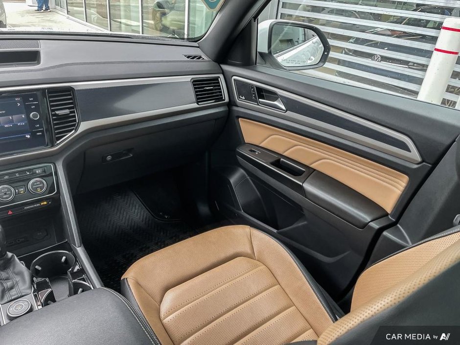 2020 Volkswagen Atlas Cross Sport Execline-24