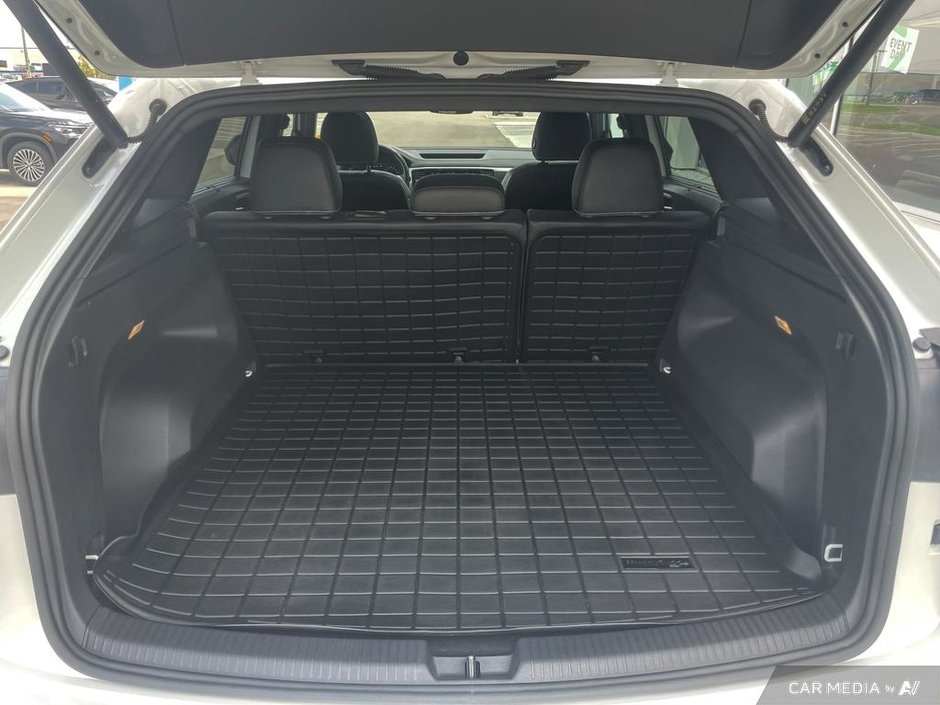 2023 Volkswagen Atlas Cross Sport Highline-11