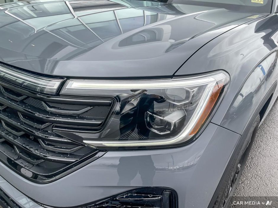 2025 Volkswagen Atlas Cross Sport Comfortline R-Line Black Edition-7