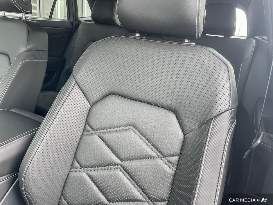 2025 Volkswagen Atlas Cross Sport Comfortline R-Line Black Edition-19