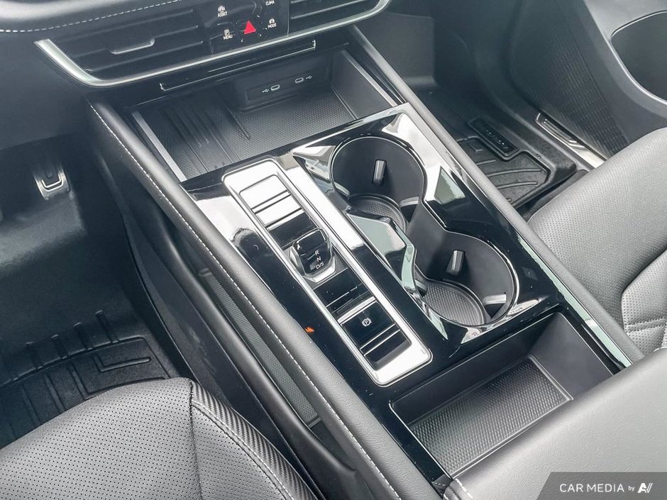 2025 Volkswagen Atlas Cross Sport Comfortline R-Line Black Edition-17