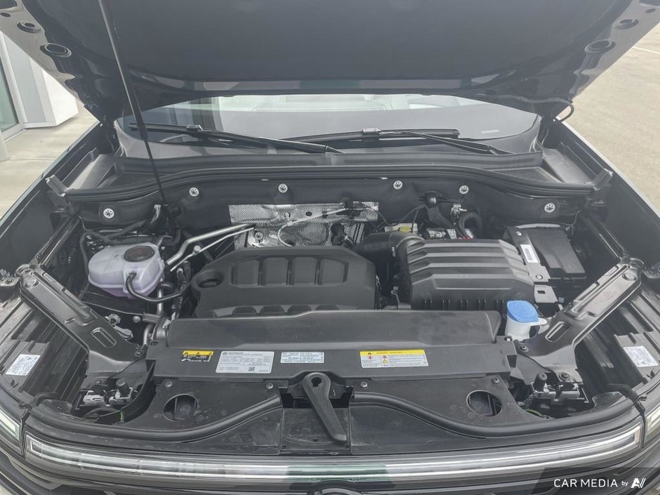 2025 Volkswagen Atlas Cross Sport Execline-9