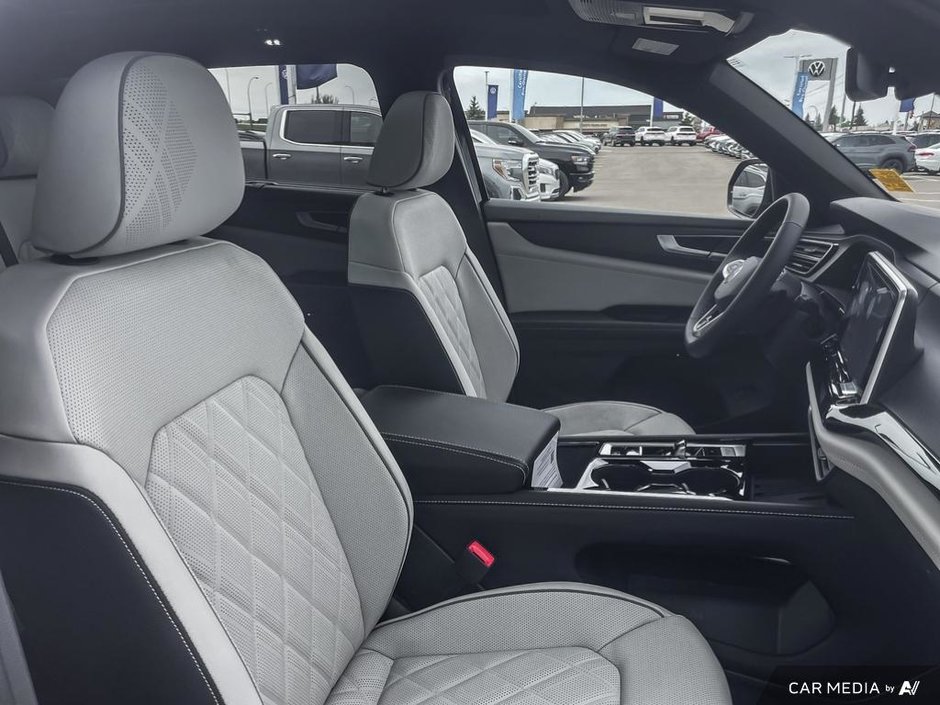 2025 Volkswagen Atlas Cross Sport Execline-21