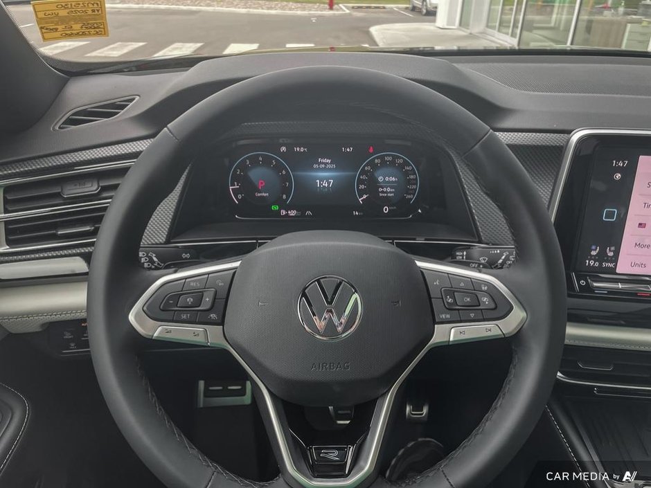 2025 Volkswagen Atlas Cross Sport Execline-13