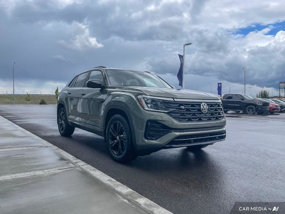 2025 Volkswagen Atlas Cross Sport Comfortline R-Line Black Edition-25