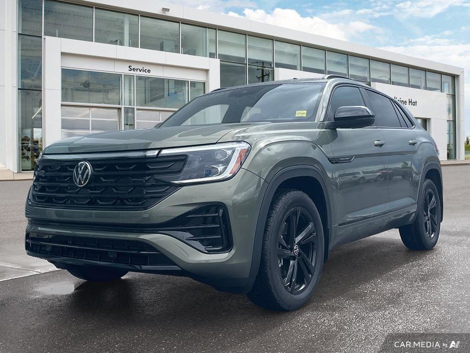 2025 Volkswagen Atlas Cross Sport Comfortline R-Line Black Edition-0