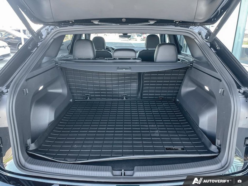 2026 Volkswagen Atlas Cross Sport Highline-10