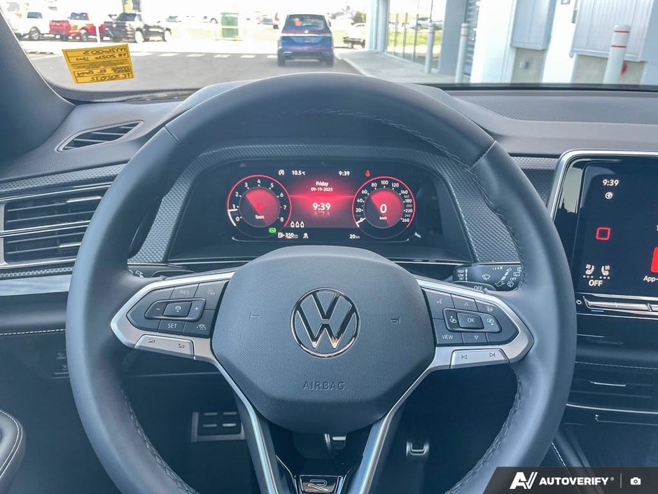 2026 Volkswagen Atlas Cross Sport Execline-13