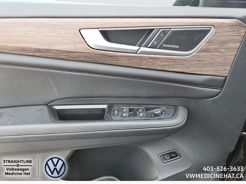 2024 Volkswagen Atlas Execline-11