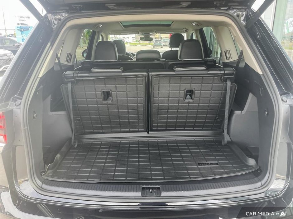 2025 Volkswagen Atlas Execline-11