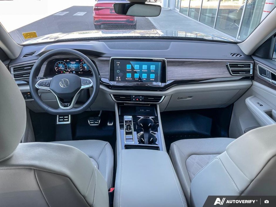 2025 Volkswagen Atlas Execline-23