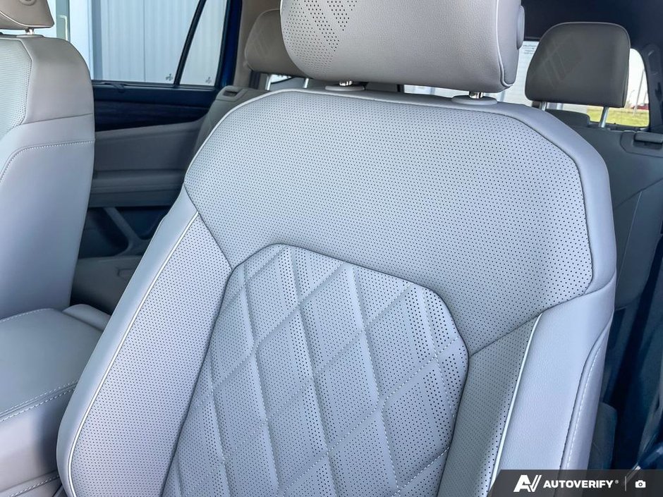 2025 Volkswagen Atlas Execline-19