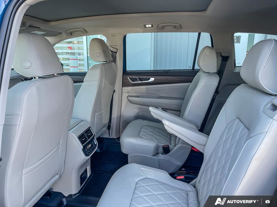 2025 Volkswagen Atlas Execline-22