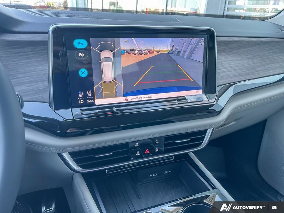2025 Volkswagen Atlas Execline-18