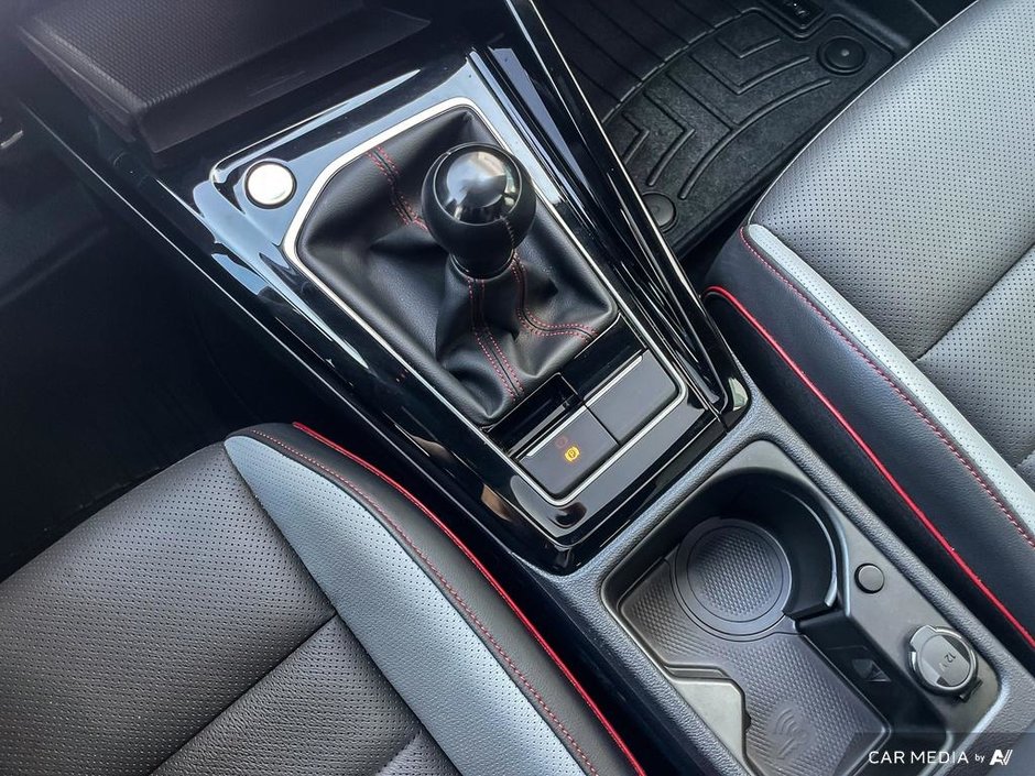 2024 Volkswagen Golf GTI 380 Performance-17