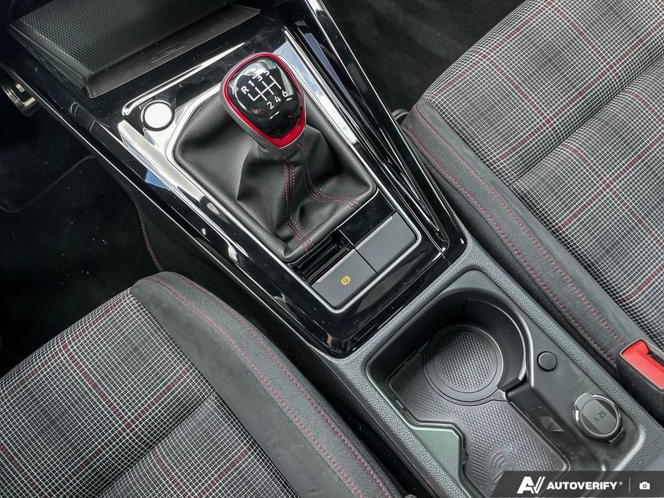 2024 Volkswagen Golf GTI 380 Performance 6M-17