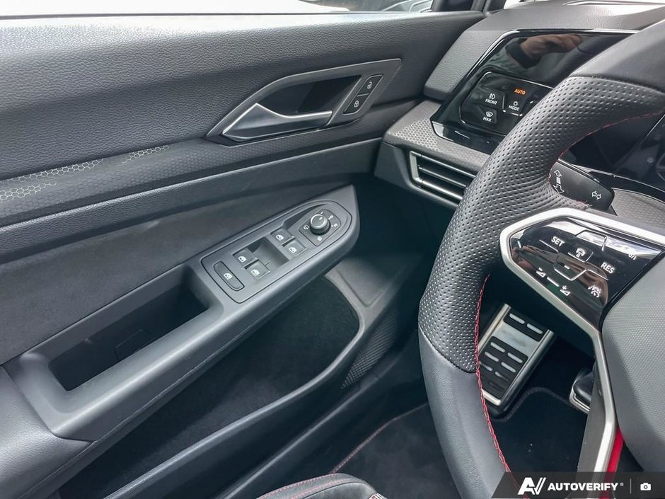 2024 Volkswagen Golf GTI 380 Performance 6M-16