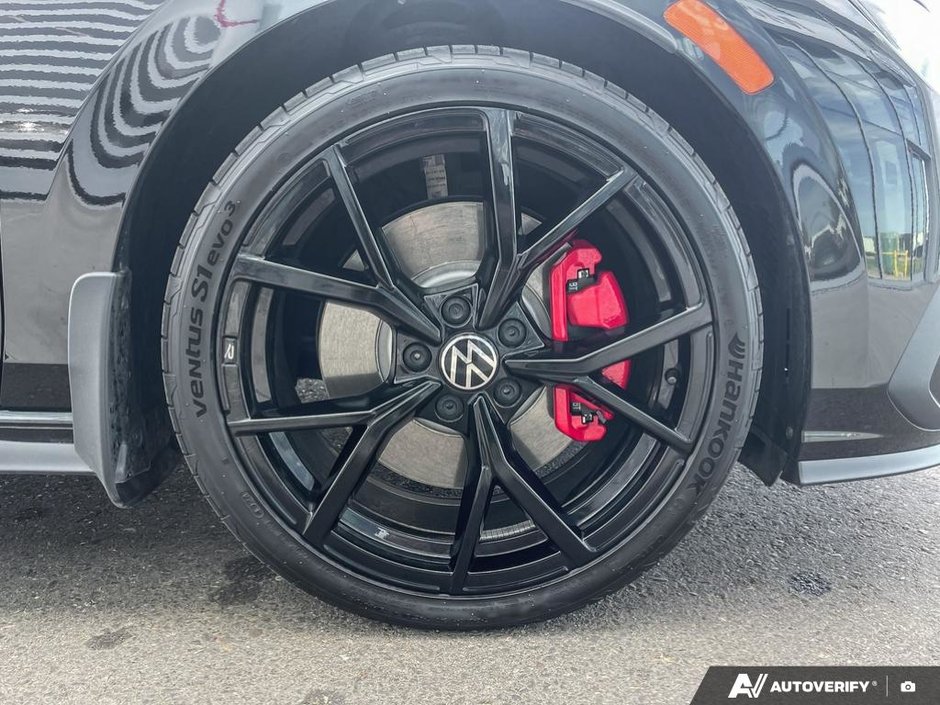 2024 Volkswagen Golf GTI 380 Autobahn-5