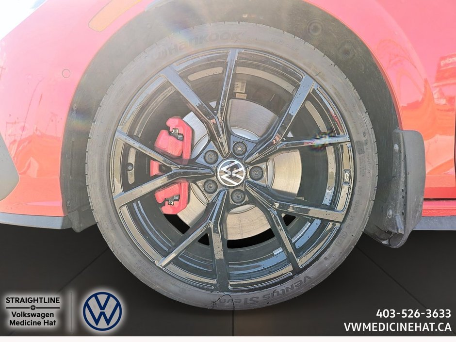 2024 Volkswagen Golf GTI 380 Performance-6