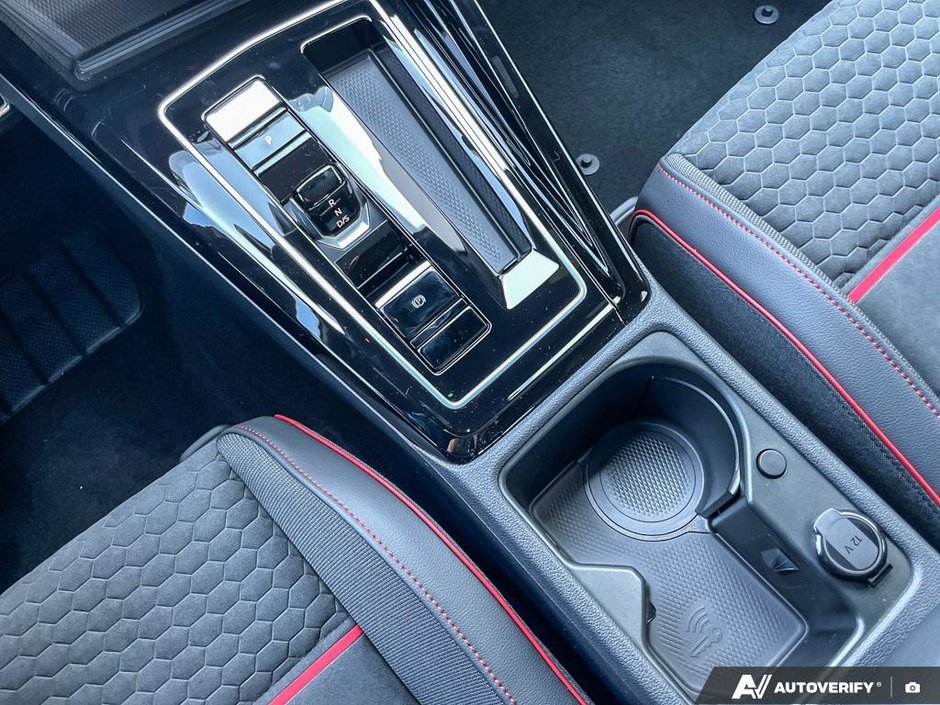 2025 Volkswagen Golf GTI GTI-17