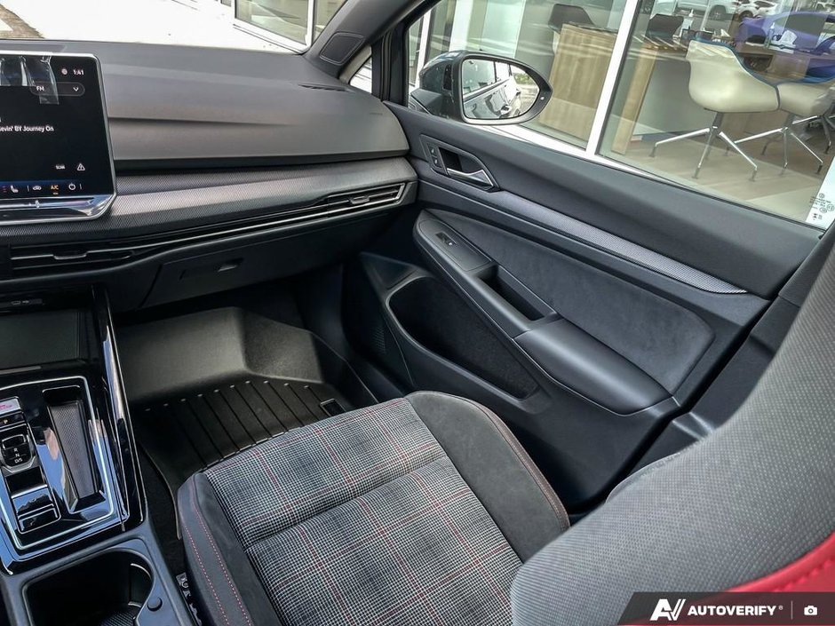 2025 Volkswagen Golf GTI GTI-24