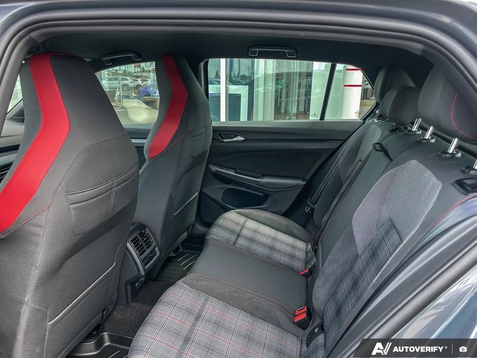 2025 Volkswagen Golf GTI GTI-22