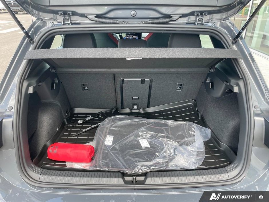 2025 Volkswagen Golf GTI GTI-11