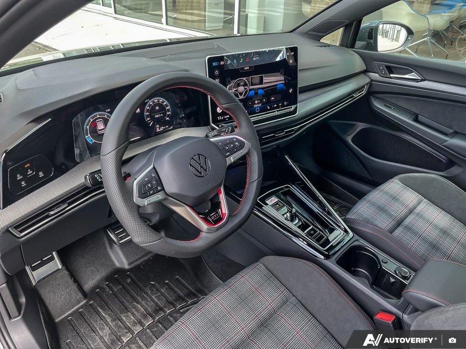 2025 Volkswagen Golf GTI GTI-12