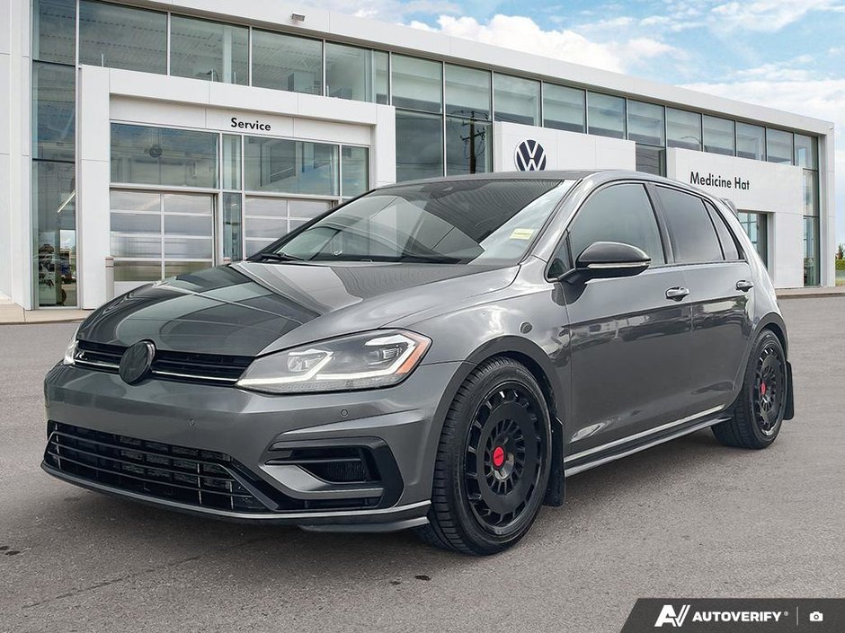 2018 Volkswagen Golf R BASE-0