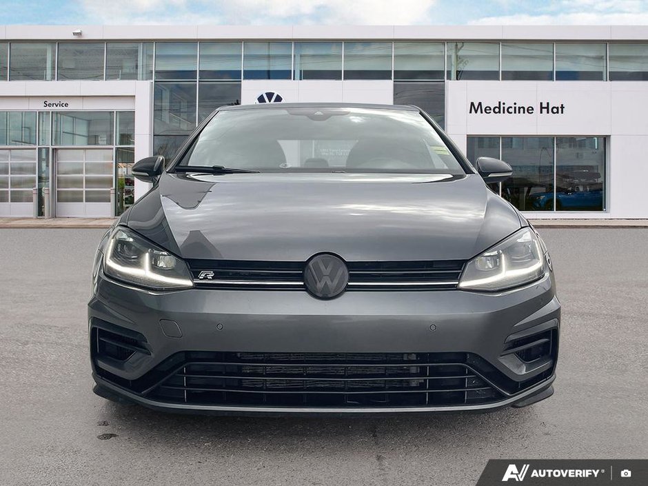 2018 Volkswagen Golf R BASE-1