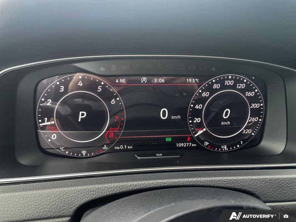 2018 Volkswagen Golf R BASE-14
