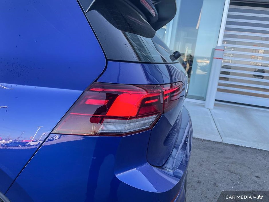 2024 Volkswagen Golf R BASE-10