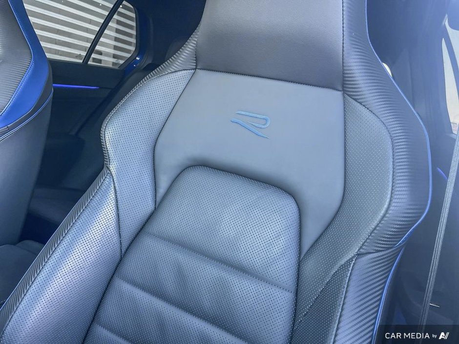 2024 Volkswagen Golf R BASE-19