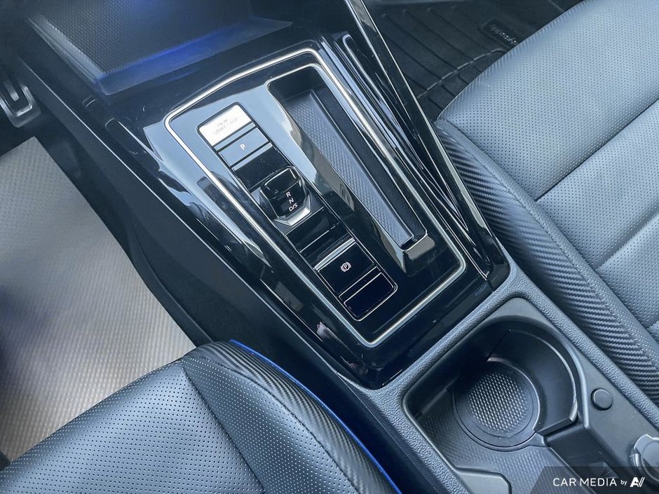 2024 Volkswagen Golf R BASE-17
