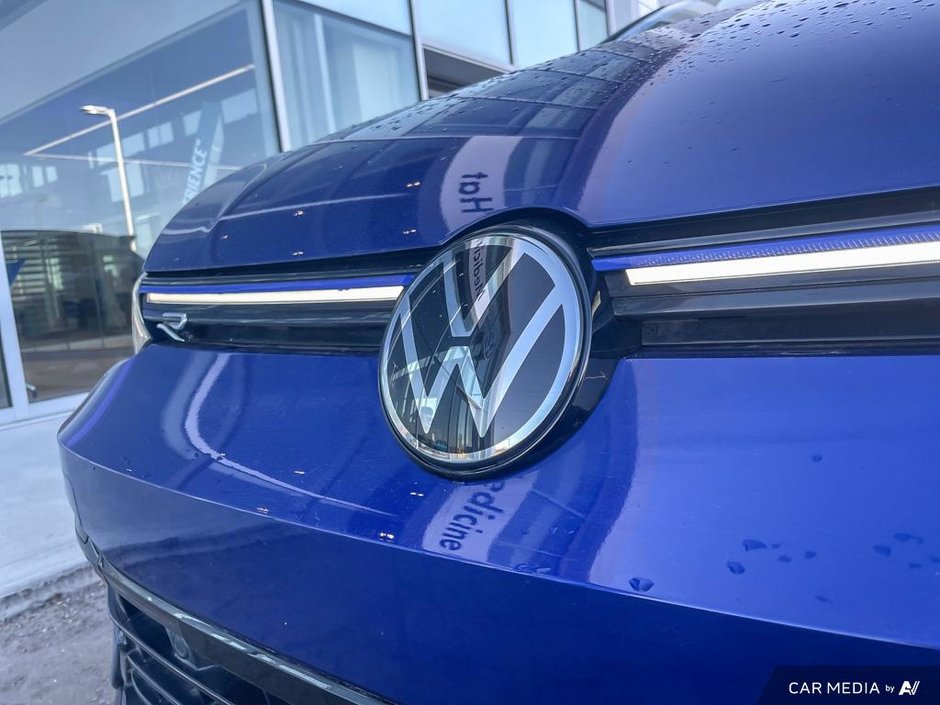 2024 Volkswagen Golf R BASE-8