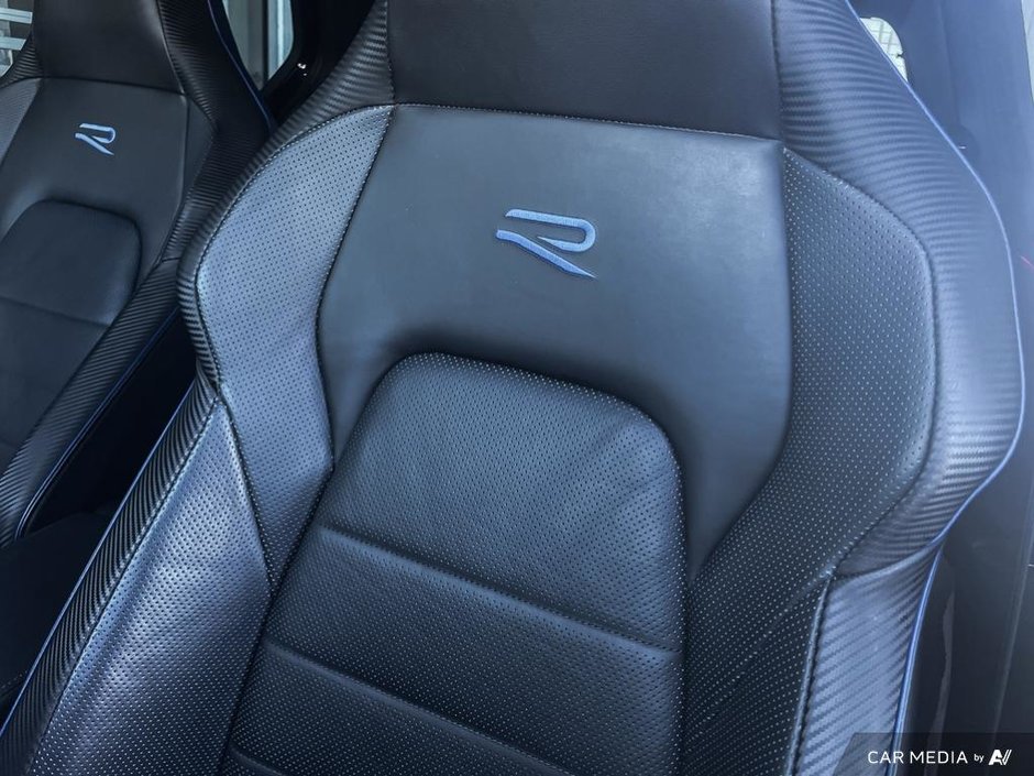 2024 Volkswagen Golf R BASE-19