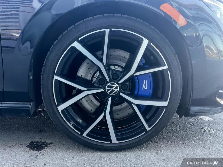 2024 Volkswagen Golf R BASE-5